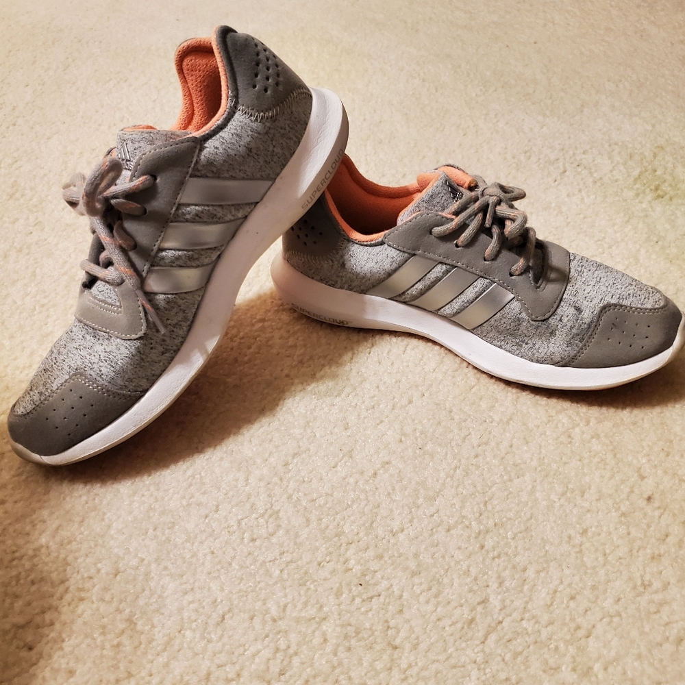 Womens Adidas Supercloud Running Shoes Size 7.5.